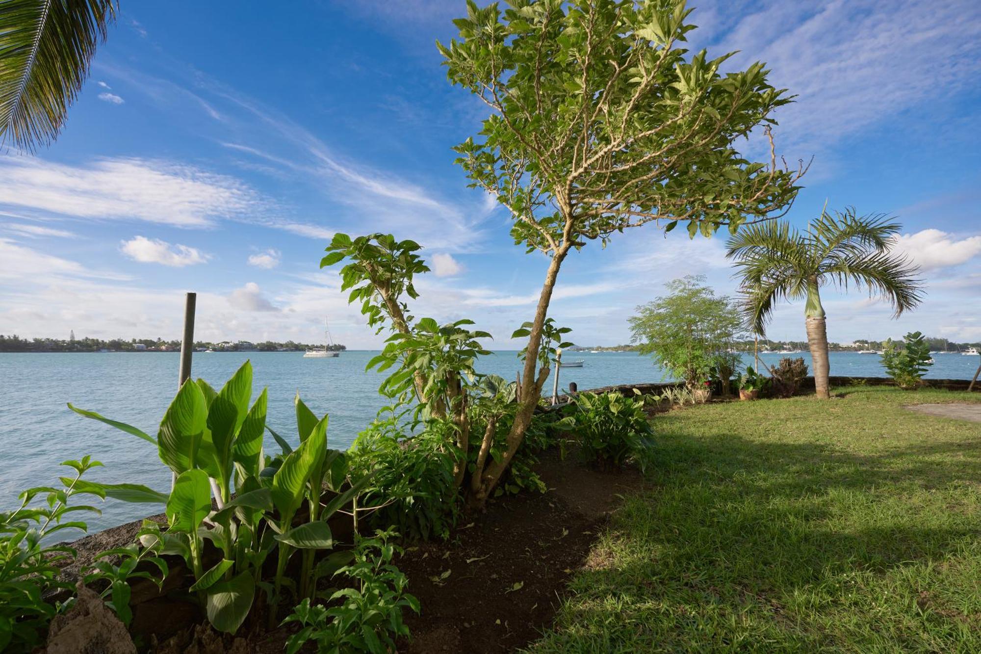 Lagoon View Residence Grand Baie Exterior photo